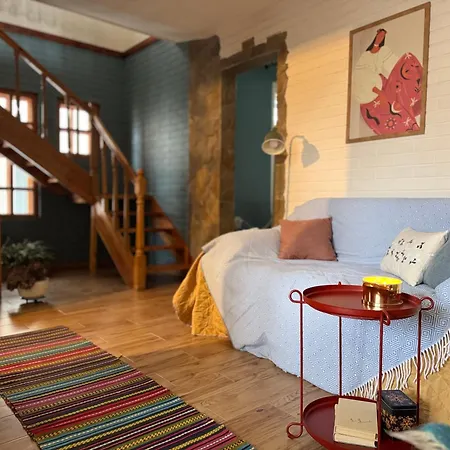 Sadyba U Olgy Yaremche